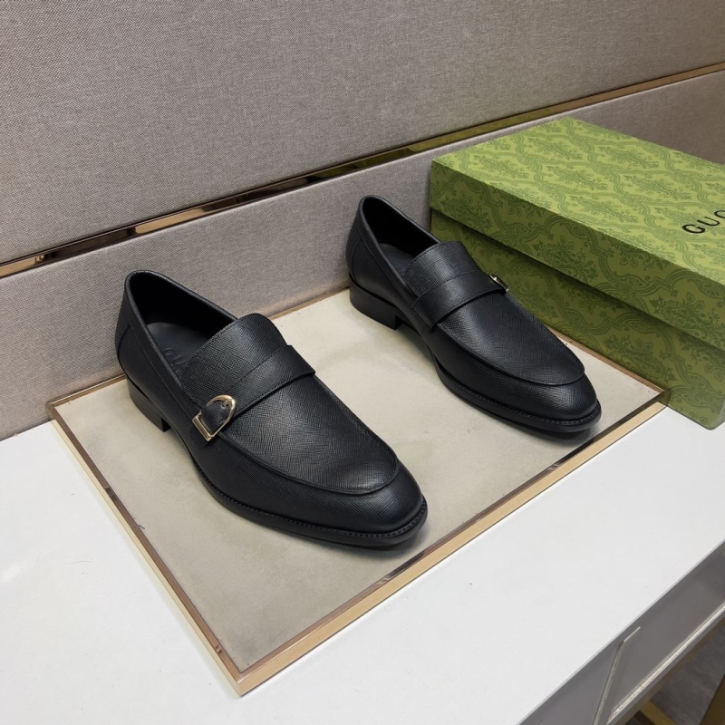 G*u*i leather shoes